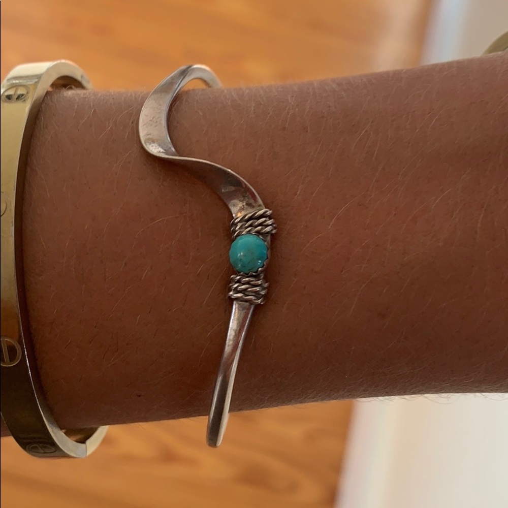 Sterling silver cuff bracelet with torquoise